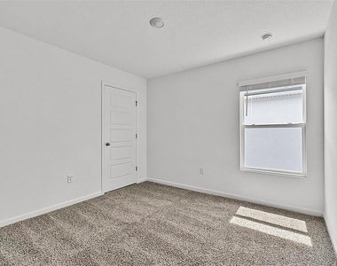 863 Grand Reserve Drive - Photo Thumbnail 30