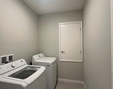 77 Oakleaf Way - Photo Thumbnail 11