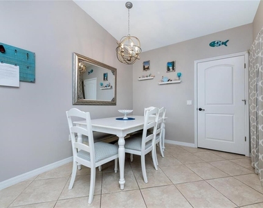 319 Monaco Drive - Photo Thumbnail 15