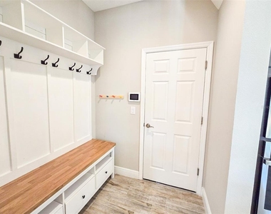 12664 Oak Hill Way - Photo Thumbnail 35