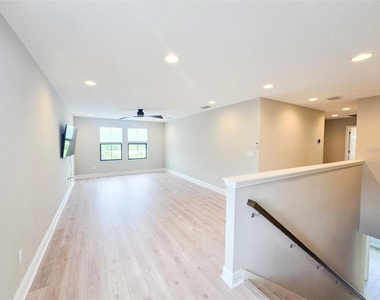 12664 Oak Hill Way - Photo Thumbnail 23