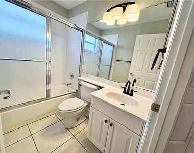 6554 Fairway Gardens Drive - Photo Thumbnail 25