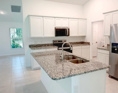 22376 Blanchard Avenue - Photo Thumbnail 6