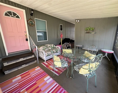 283 Apricot Street - Photo Thumbnail 17