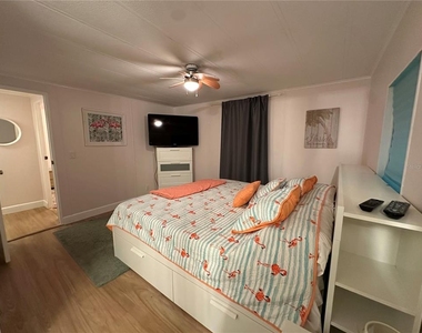 283 Apricot Street - Photo Thumbnail 6