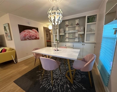 283 Apricot Street - Photo Thumbnail 4