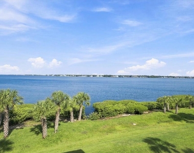 920 Tidewater Shores Loop - Photo Thumbnail 15