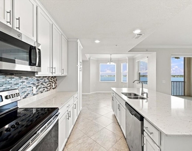 920 Tidewater Shores Loop - Photo Thumbnail 3