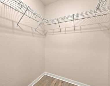 920 Tidewater Shores Loop - Photo Thumbnail 22