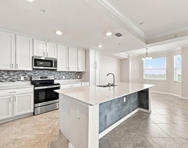 920 Tidewater Shores Loop - Photo Thumbnail 2