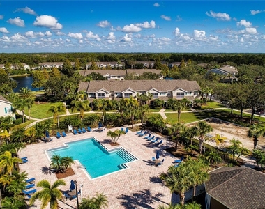 7405 Vista Way - Photo Thumbnail 15