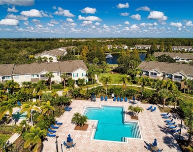 7405 Vista Way - Photo Thumbnail 14