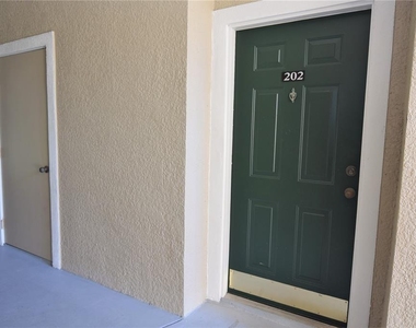 5122 Northridge Road - Photo Thumbnail 3