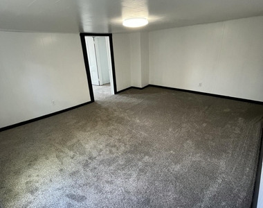 226 Union Street - Photo Thumbnail 11