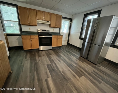 226 Union Street - Photo Thumbnail 6