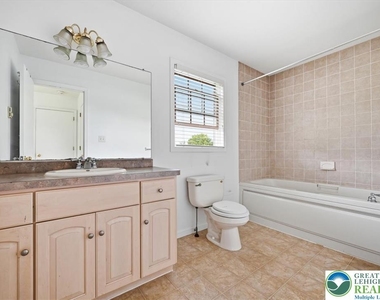 86 E Northpark Drive - Photo Thumbnail 51