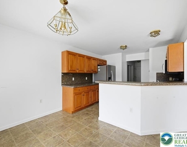 86 E Northpark Drive - Photo Thumbnail 33