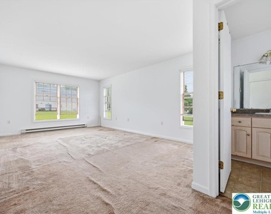86 E Northpark Drive - Photo Thumbnail 44