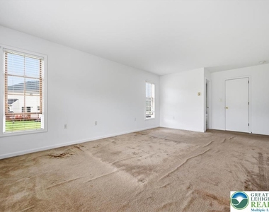 86 E Northpark Drive - Photo Thumbnail 49
