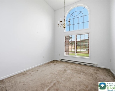 86 E Northpark Drive - Photo Thumbnail 18