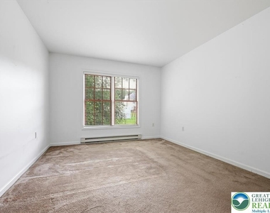 86 E Northpark Drive - Photo Thumbnail 41