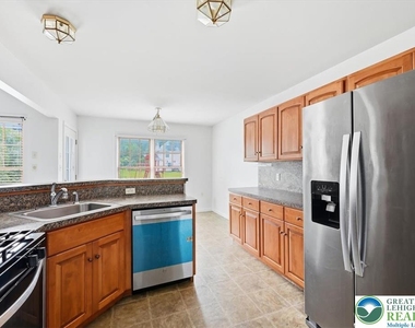86 E Northpark Drive - Photo Thumbnail 25
