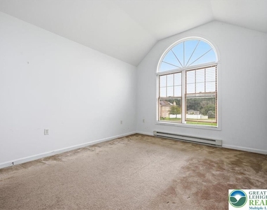 86 E Northpark Drive - Photo Thumbnail 36