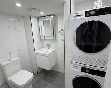 340 East 78th Street - Photo Thumbnail 2