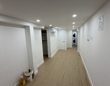 340 East 78th Street - Photo Thumbnail 12