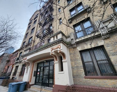568 Pacific Street - Photo Thumbnail 8