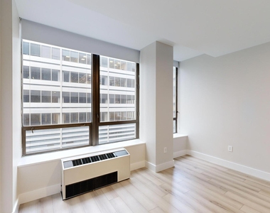 95 Wall Street - Photo Thumbnail 2