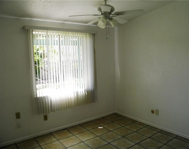 316 Pageant Court - Photo Thumbnail 6