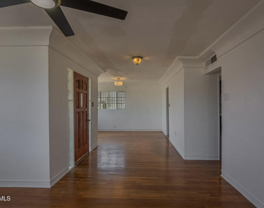 4029 Hueco Avenue - Photo Thumbnail 6