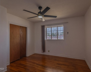 4029 Hueco Avenue - Photo Thumbnail 10