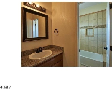 5817 Lawndale Drive - Photo Thumbnail 20