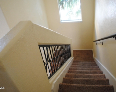 5817 Lawndale Drive - Photo Thumbnail 6