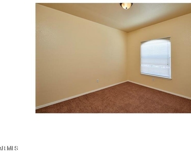 5817 Lawndale Drive - Photo Thumbnail 10
