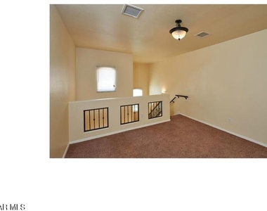 5817 Lawndale Drive - Photo Thumbnail 13