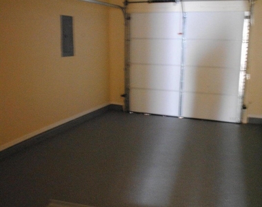 5817 Lawndale Drive - Photo Thumbnail 3