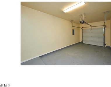 5817 Lawndale Drive - Photo Thumbnail 21