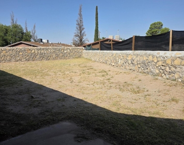 3005 Barkarian Place - Photo Thumbnail 28