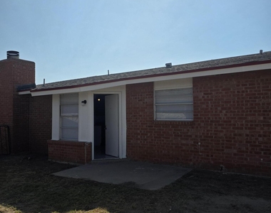 3005 Barkarian Place - Photo Thumbnail 30