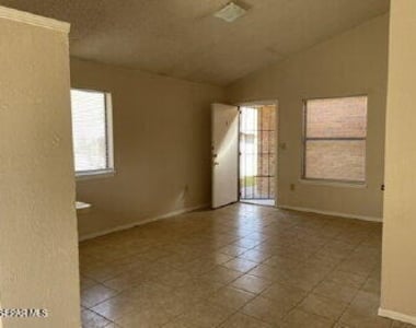 7214 Dale Road - Photo Thumbnail 4
