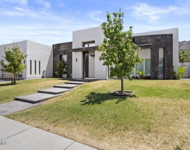 6324 Via Serena Drive - Photo Thumbnail 3