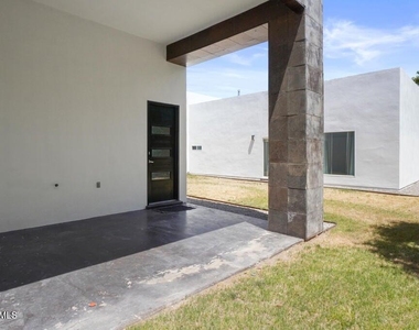 6324 Via Serena Drive - Photo Thumbnail 6