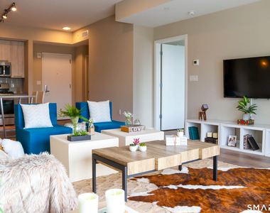 880 Pacific Street - Photo Thumbnail 14