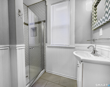 248 Nicoll Street - Photo Thumbnail 5