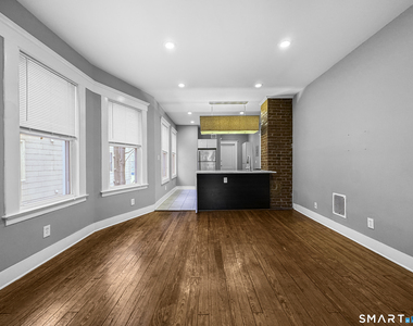 248 Nicoll Street - Photo Thumbnail 2