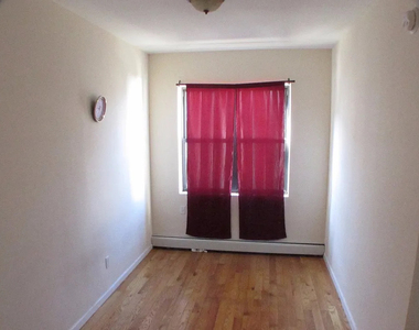 72 Buffalo Avenue - Photo Thumbnail 3