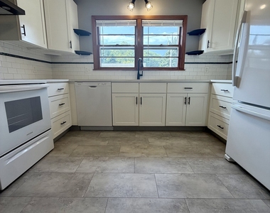 110 Collett Street - Photo Thumbnail 4